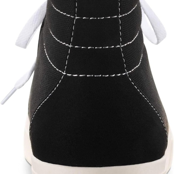 NWT SUN STONE Mens Black Jett Round Toe Platform Lace-Up
Sneakers Shoes - Picture 4 of 4